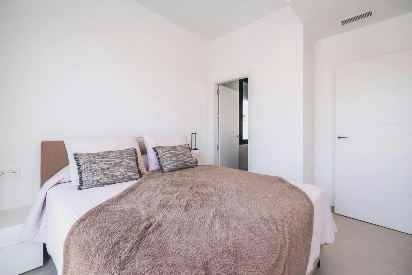 3 soverom Villa til salgs i Roldan med svømmebasseng garasje - € 415 950 (Ref: 9086813)