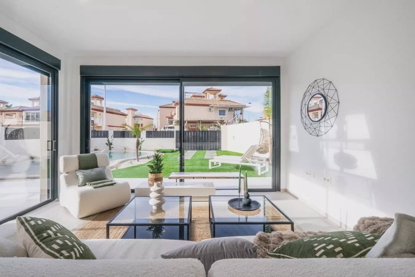 3 bedroom Villa for sale in Roldan with pool garage - € 415,950 (Ref: 9086813)