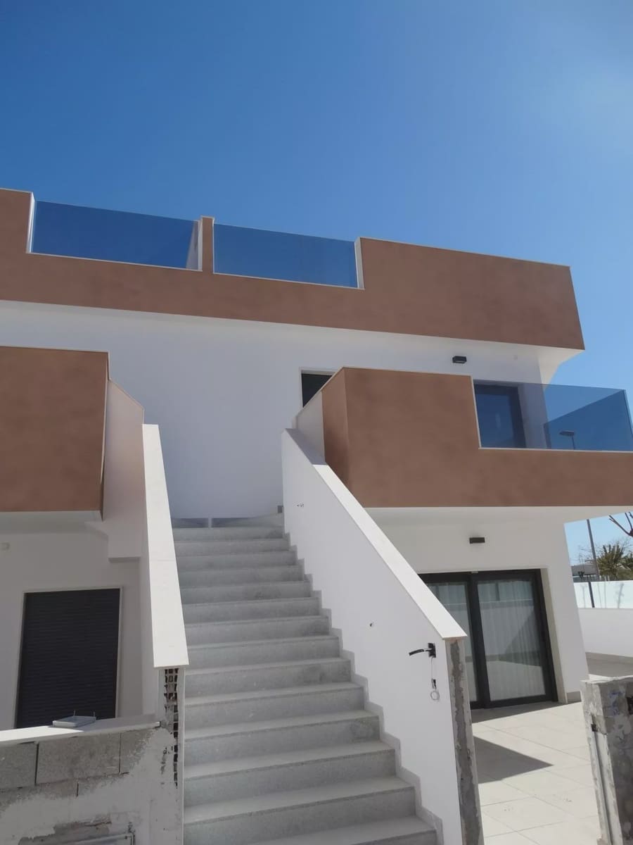 3 chambre Bungalow à vendre à Pilar de la Horadada avec piscine garage - 295 000 € (Ref: 9086834)