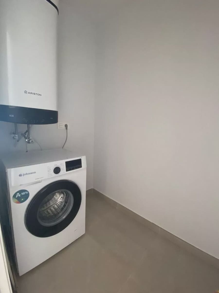 2 soveværelse Bungalow til salg i Los Cuarteros med garage - € 258.900 (Ref: 9086880)