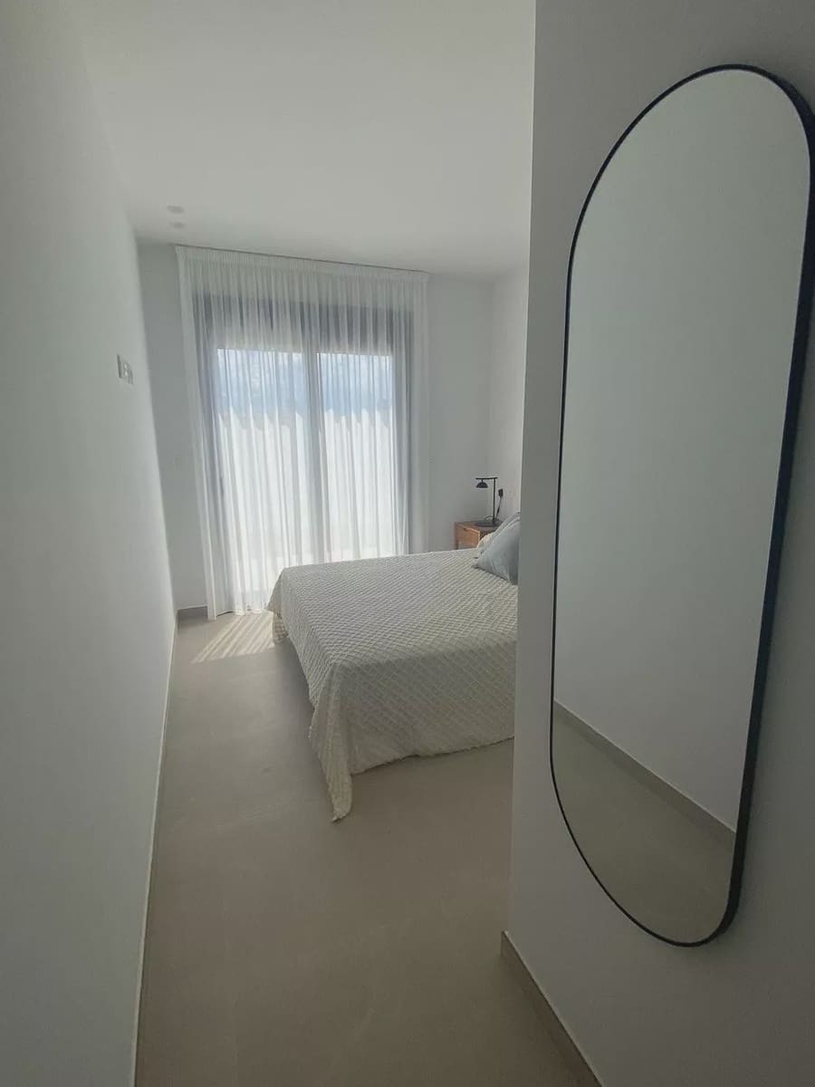 2 soveværelse Bungalow til salg i Los Cuarteros med garage - € 258.900 (Ref: 9086880)