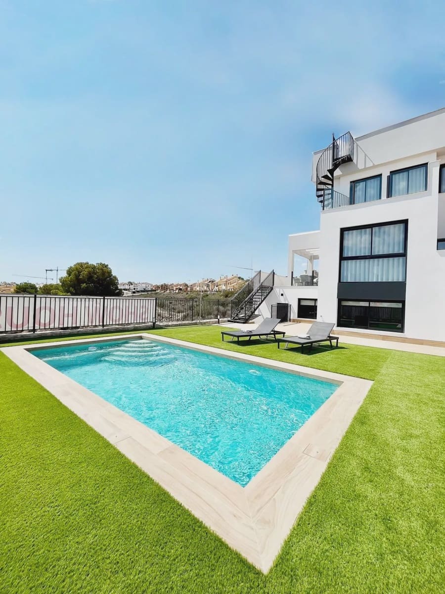 3 slaapkamer Villa te koop in Algorfa met zwembad garage - € 528.000 (Ref: 9086906)