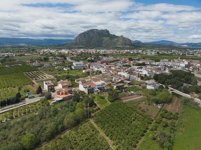 Pareado de 3 habitaciones en Els Poblets en venta con garaje - 415.000 € (Ref: 9086944)