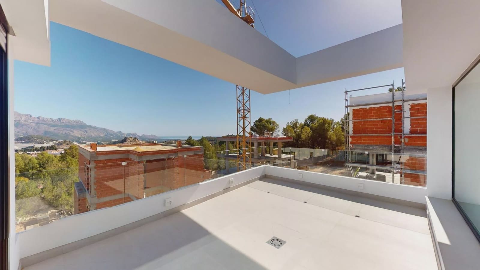 3 bedroom Villa for sale in Polop with pool - € 860,000 (Ref: 9086945)