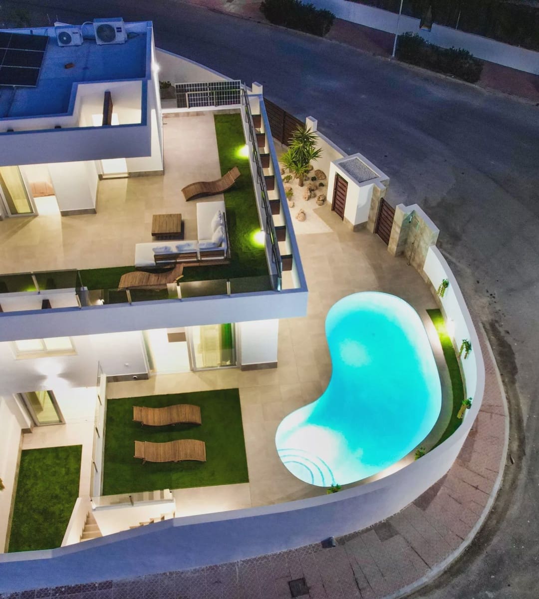 3 bedroom Villa for sale in Ciudad Quesada with pool garage - € 598,000 (Ref: 9086998)