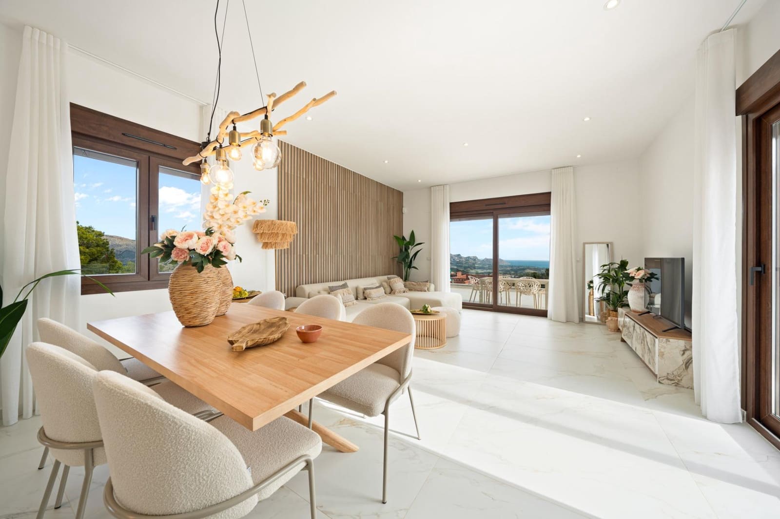 3 bedroom Villa for sale in Polop with pool garage - € 649,000 (Ref: 9087007)