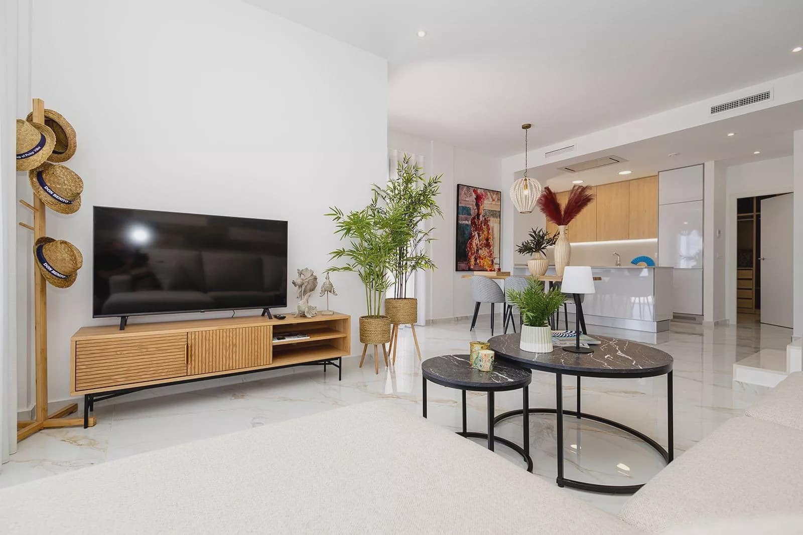 3 bedroom Villa for sale in Polop with pool garage - € 598,000 (Ref: 9087008)