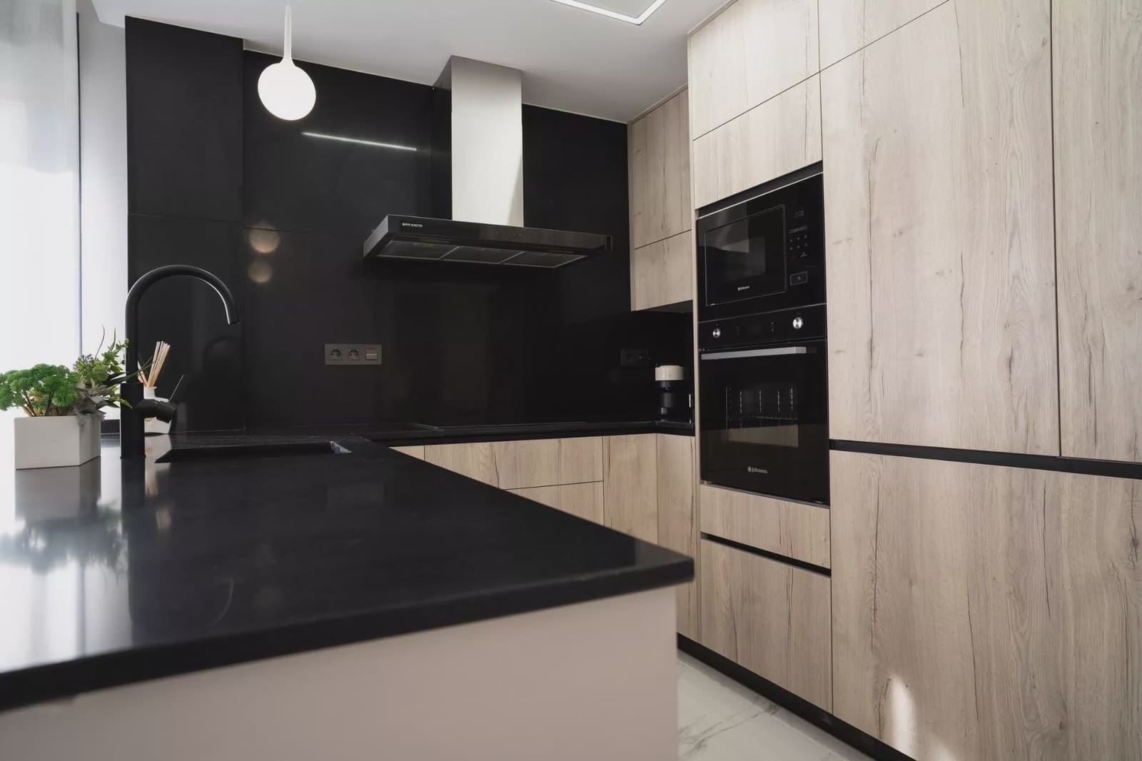 3 chambre Bungalow à vendre à Pilar de la Horadada avec piscine garage - 355 000 € (Ref: 9087021)