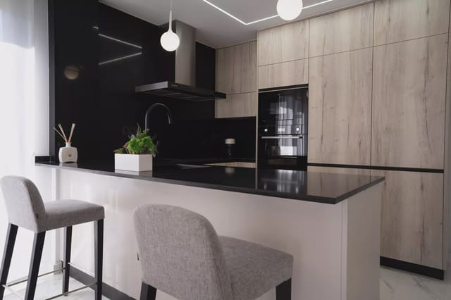 3 chambre Bungalow à vendre à Pilar de la Horadada ciudad, Pilar de la Horadada avec piscine garage - 355 000 € (Ref: 9087021)