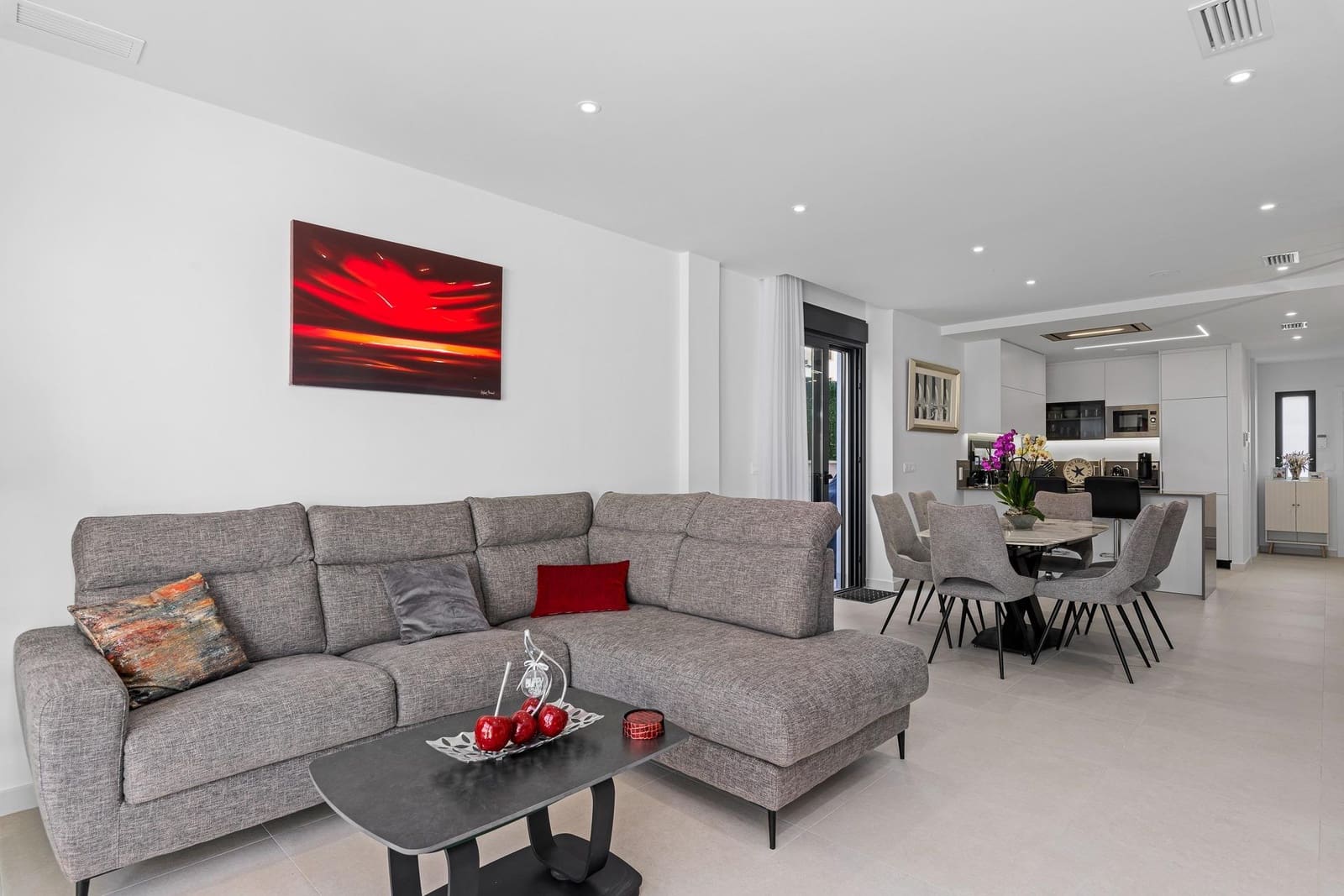 4 soverom Villa til salgs i Guardamar del Segura med svømmebasseng garasje - € 507 050 (Ref: 9087041)