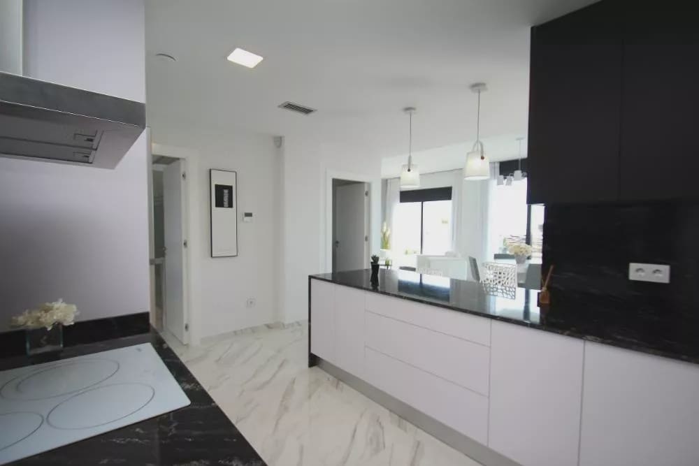 2 bedroom Villa for sale in Playa Honda with garage - € 510,000 (Ref: 9087065)