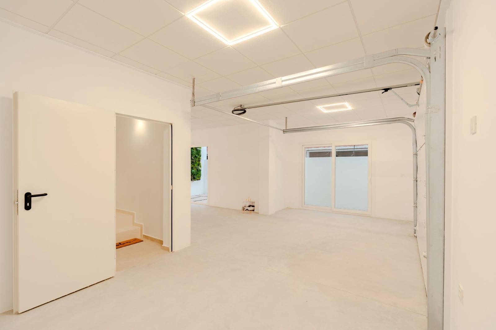 Chalet de 3 habitaciones en Los Alcázares en venta con piscina garaje - 467.000 € (Ref: 9087087)