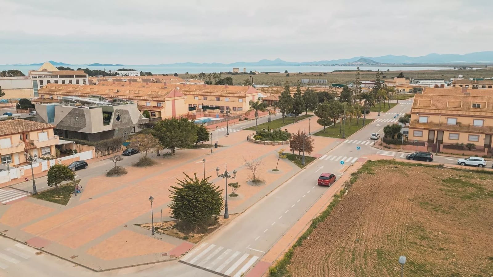 3 soveværelse Villa til salg i Los Alcazares med swimmingpool garage - € 467.000 (Ref: 9087087)