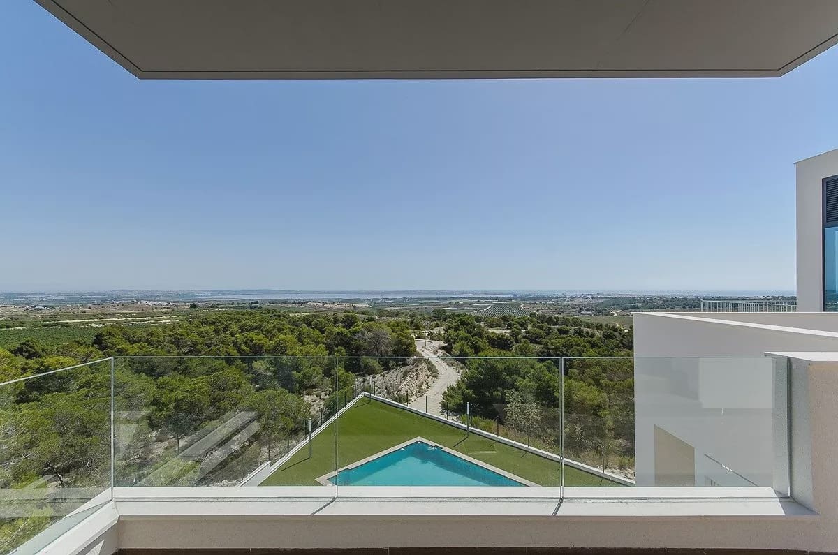 2 soverom Bungalow til salgs i San Miguel de Salinas med svømmebasseng garasje - € 339 000 (Ref: 9087113)