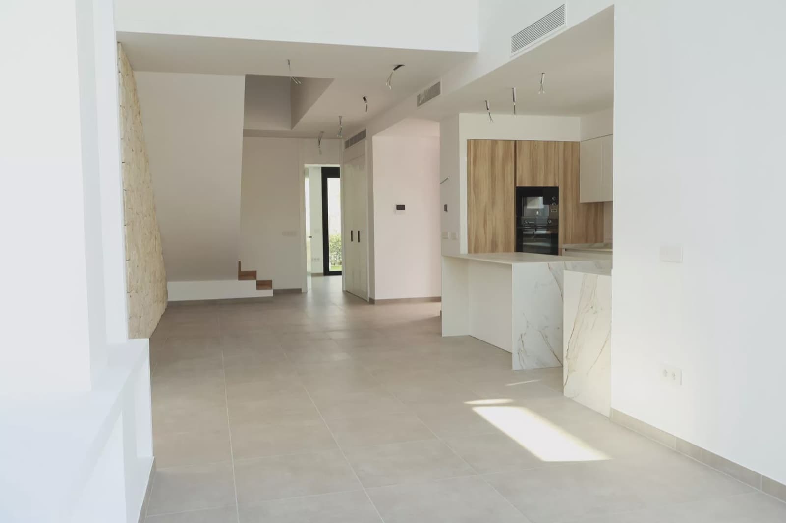 4 soveværelse Villa til salg i Alfaz del Pi / L'Alfas del Pi med swimmingpool garage - € 875.000 (Ref: 9130326)