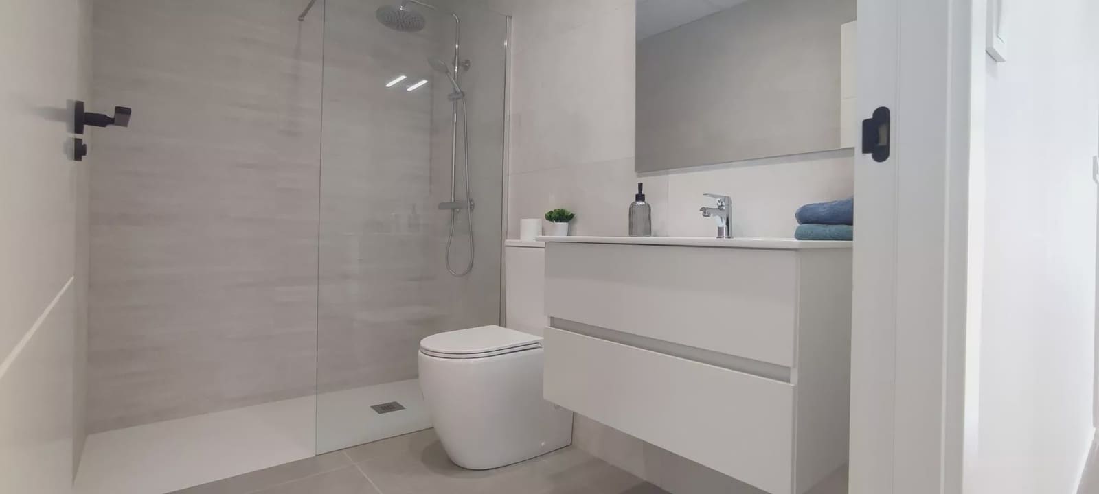 3 bedroom Villa for sale in Balsicas with pool garage - € 330,000 (Ref: 9205647)