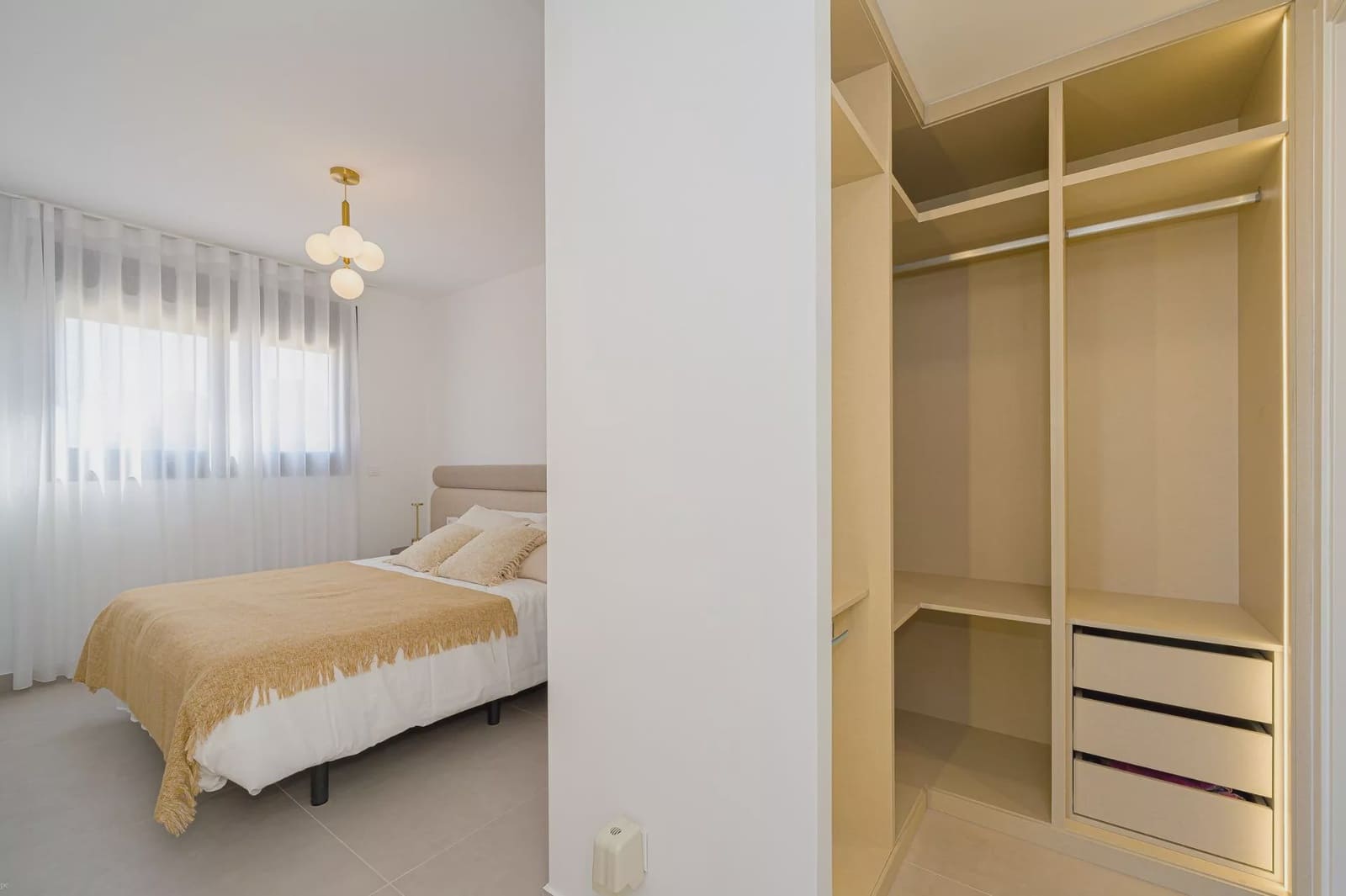 2 bedroom Apartment for sale in La Villajoyosa / Vila Joiosa with pool garage - € 375,000 (Ref: 9245730)
