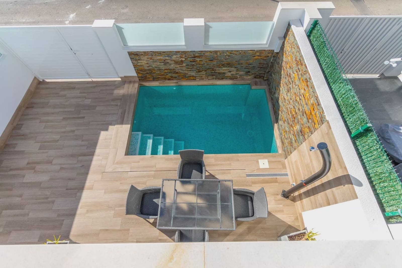 3 soveværelse Semi-Rækkehus til salg i San Pedro del Pinatar med swimmingpool garage - € 380.000 (Ref: 9261861)