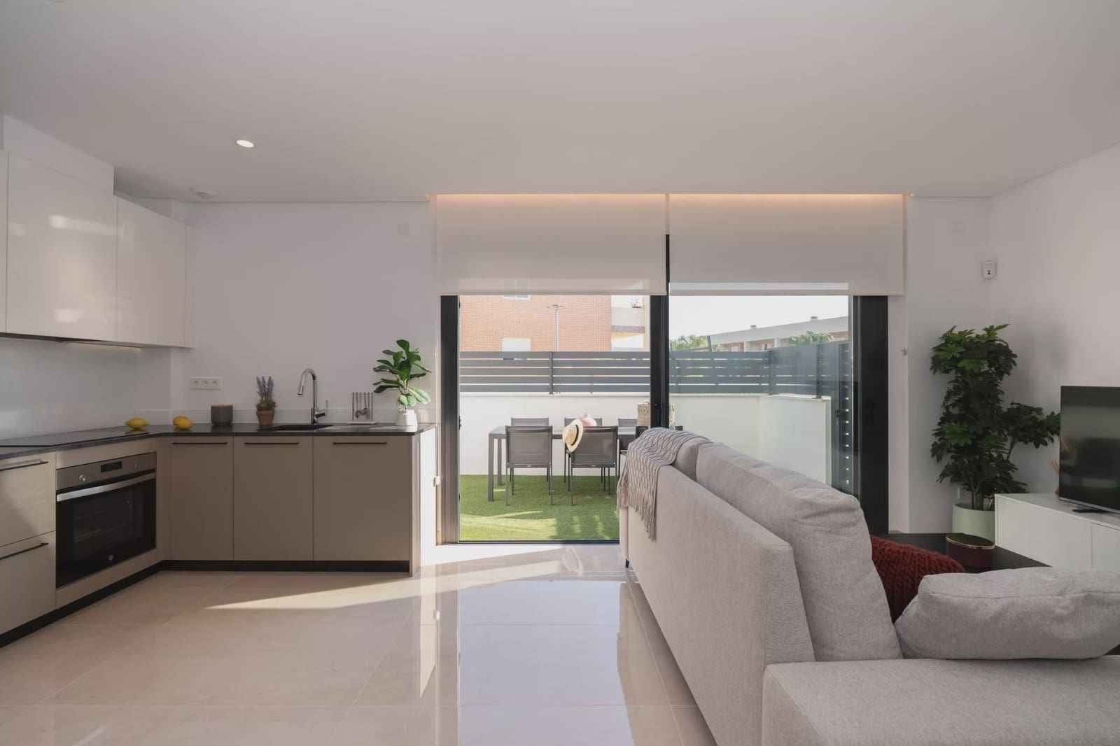 Bungalow de 3 habitaciones en Gran Alacant en venta con piscina - 350.000 € (Ref: 9293971)