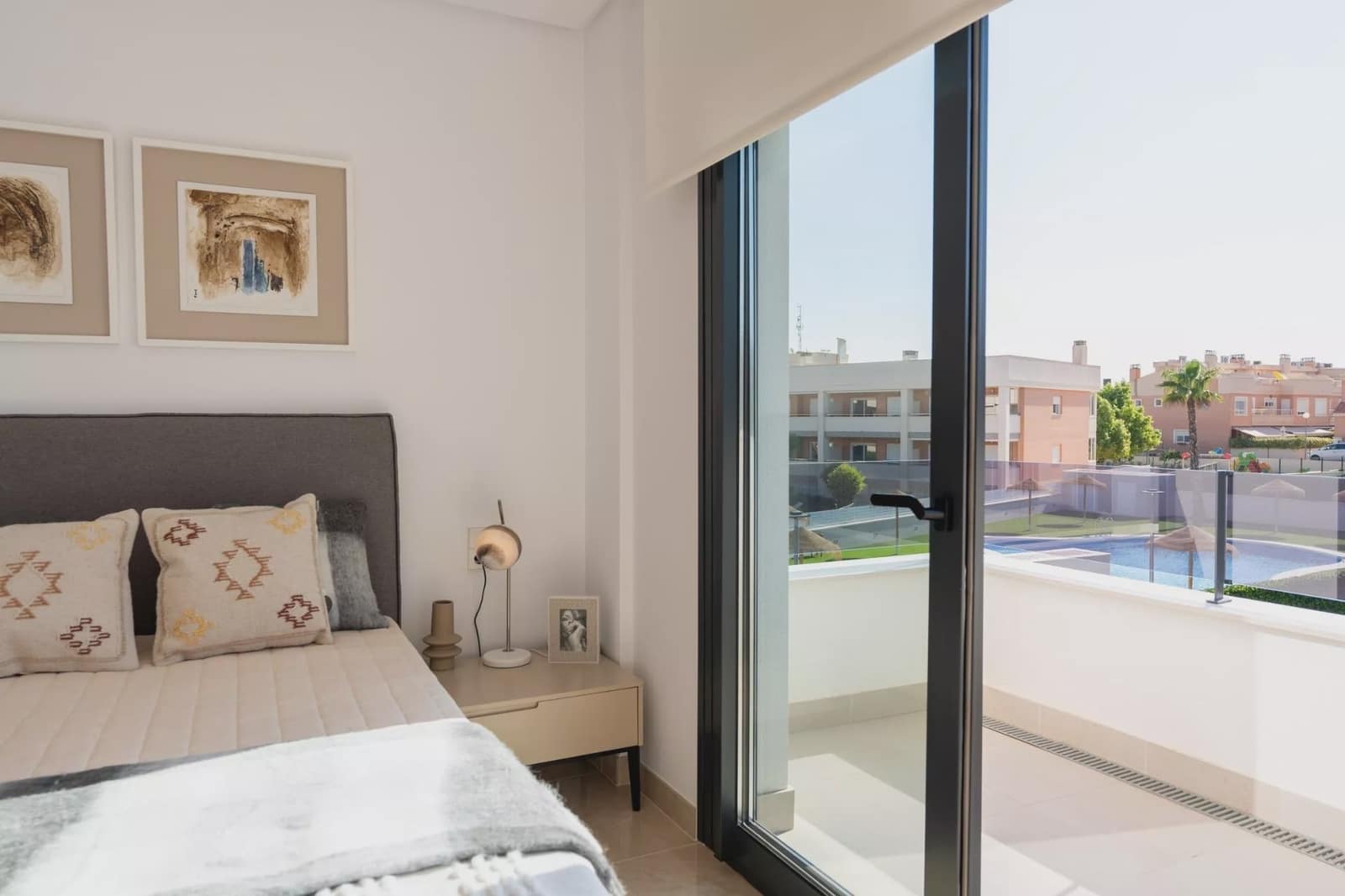 Bungalow de 3 habitaciones en Gran Alacant en venta con piscina - 350.000 € (Ref: 9293971)
