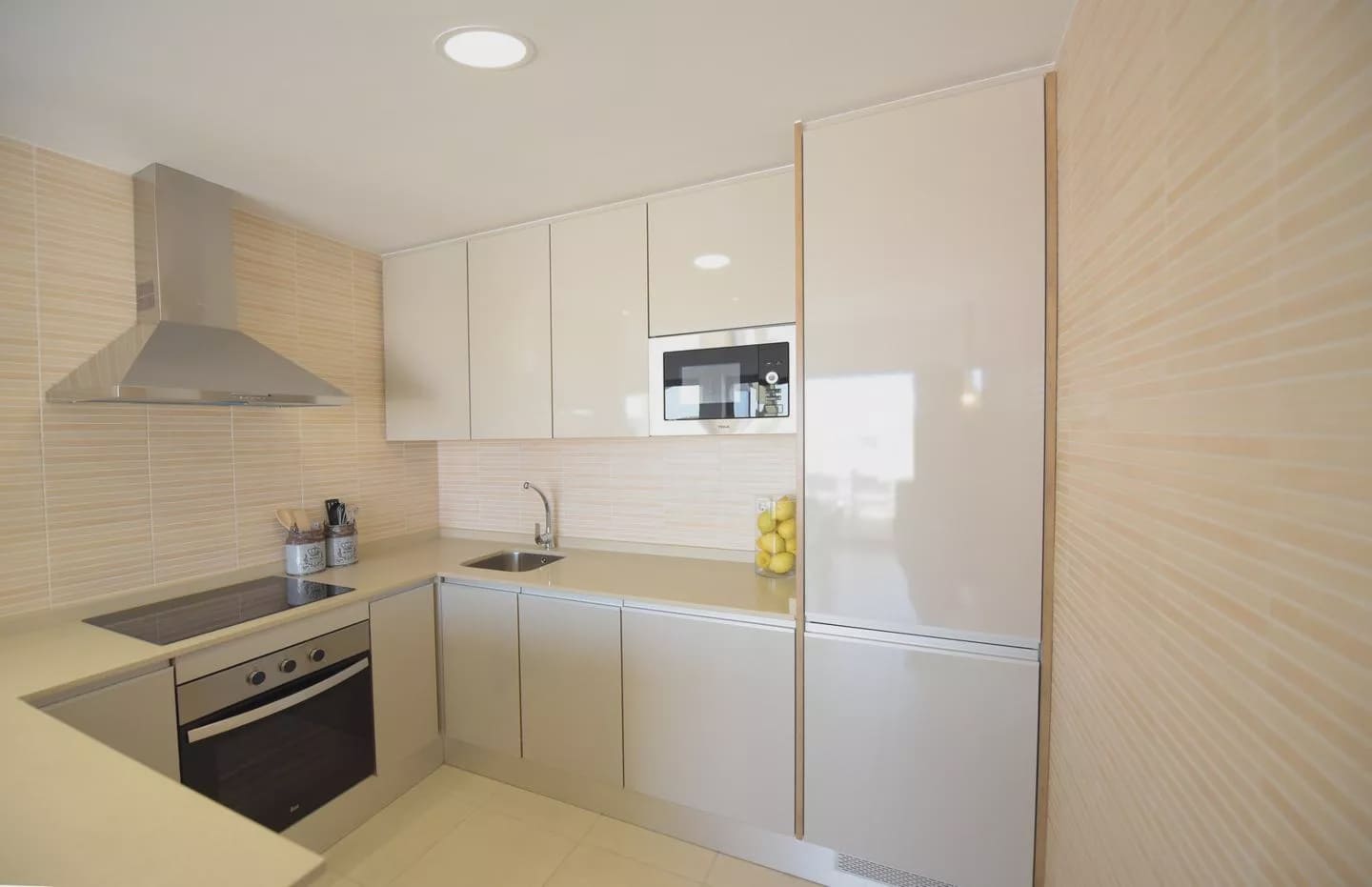 Apartamento Playa de 1 habitación en Xeresa en venta con piscina garaje - 186.000 € (Ref: 9378395)