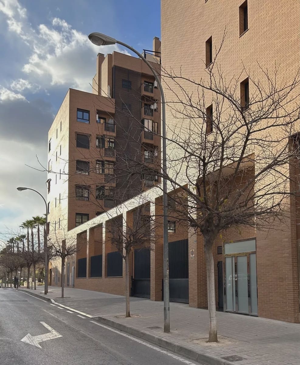 2 Zimmer Apartment zu verkaufen in Alicante / Alacant Stadt mit Pool - 309.900 € (Ref: 9400734)