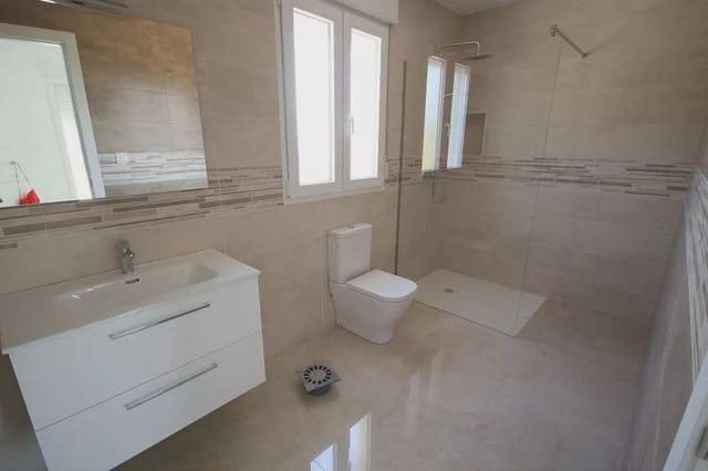 4 soveværelse Villa til salg i Pinoso med swimmingpool - € 491.000 (Ref: 9415757)