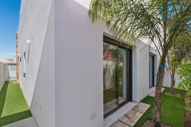 3 soverom Kjedet enebolig til salgs i Ciudad, San Javier med svømmebasseng garasje - € 504 300 (Ref: 9496480)