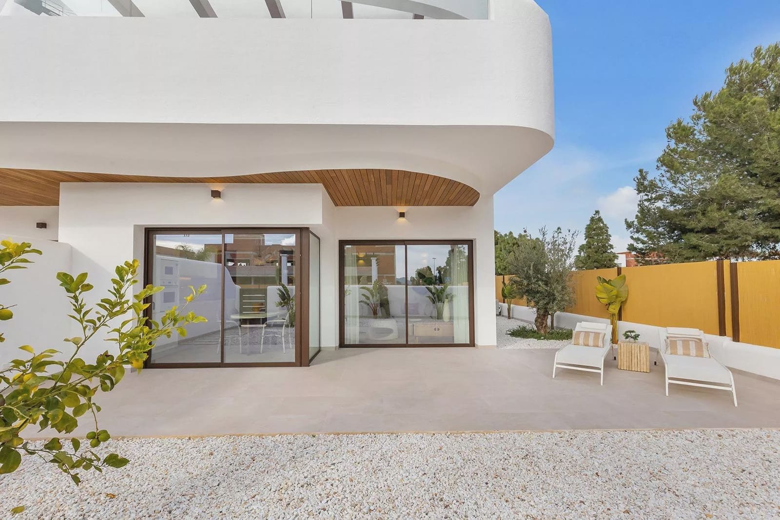 3 slaapkamer Appartement te koop in Los Alcazares met zwembad garage - € 399.900 (Ref: 9525620)