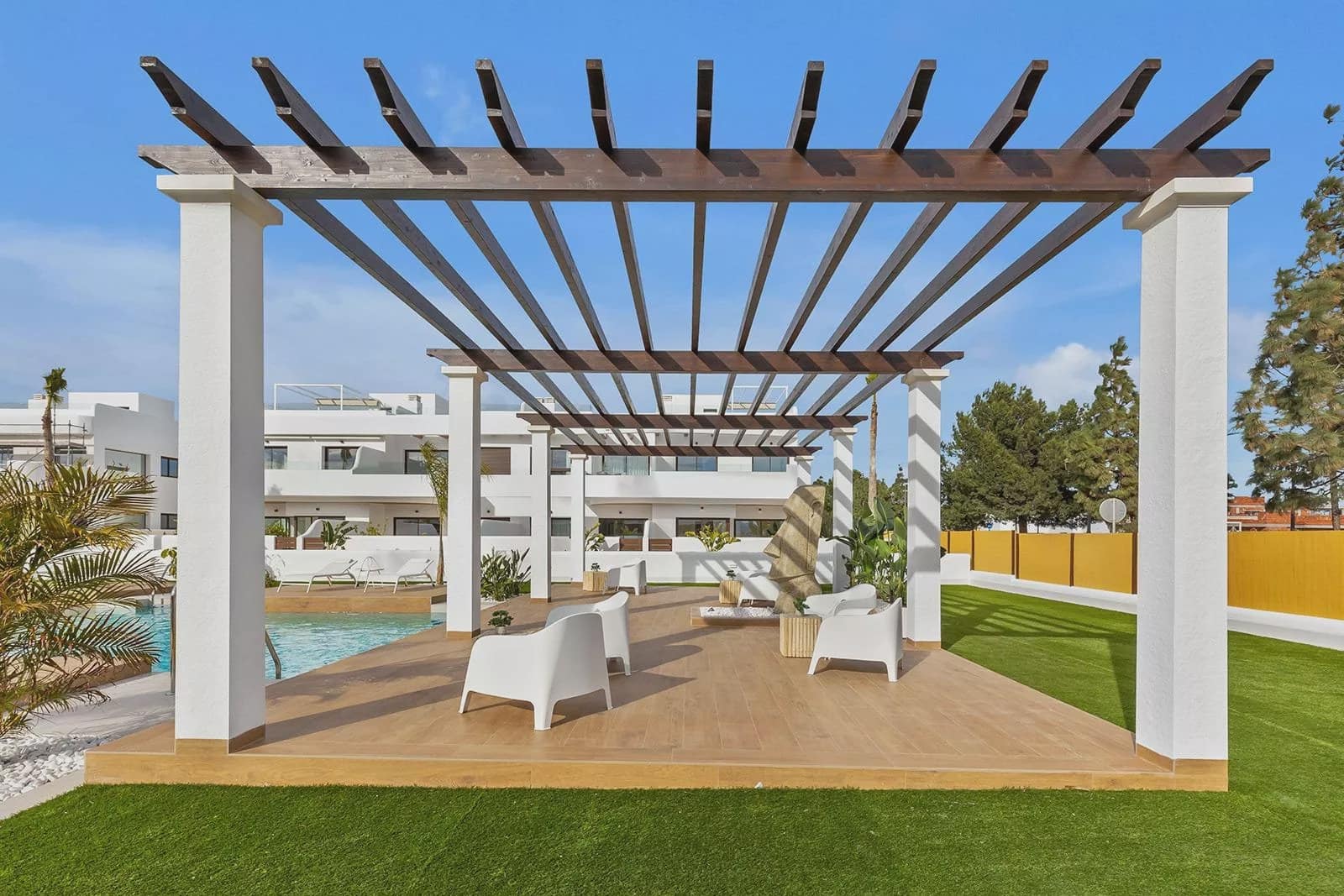 3 bedroom Apartment for sale in Los Alcazares with pool garage - € 539,900 (Ref: 9525622)