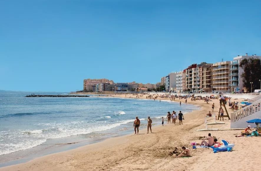 1 soveværelse Lejlighed til salg i Torrevieja med swimmingpool - € 399.000 (Ref: 9720715)