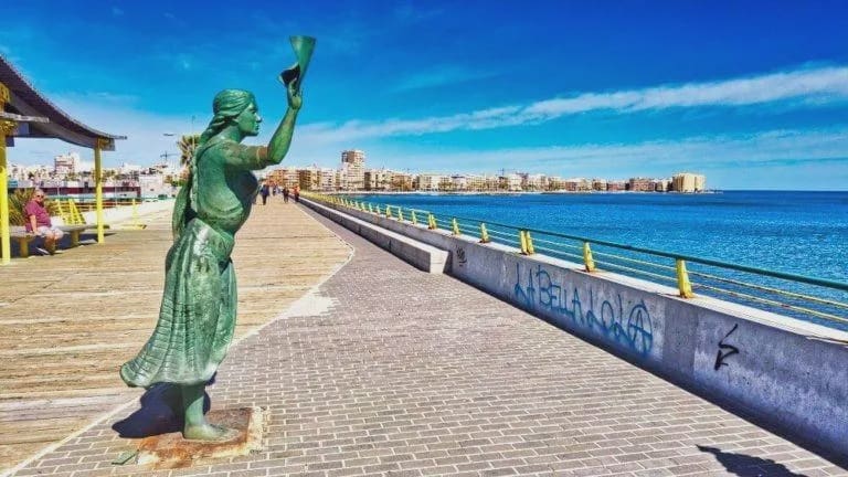 1 soveværelse Lejlighed til salg i Torrevieja med swimmingpool - € 399.000 (Ref: 9720715)