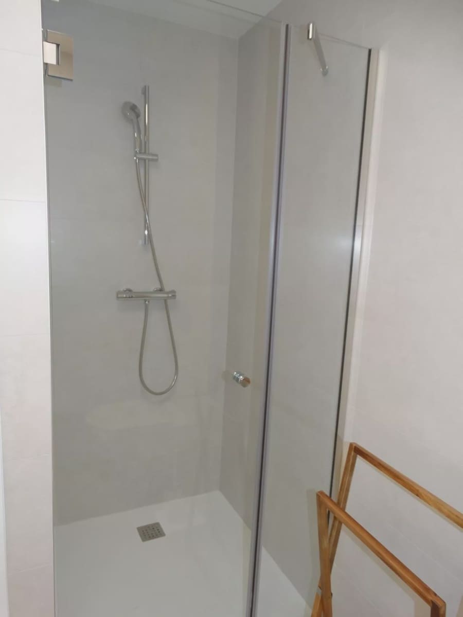 Bungalow de 2 habitaciones en Pilar de la Horadada en venta con piscina garaje - 245.000 € (Ref: 9831113)