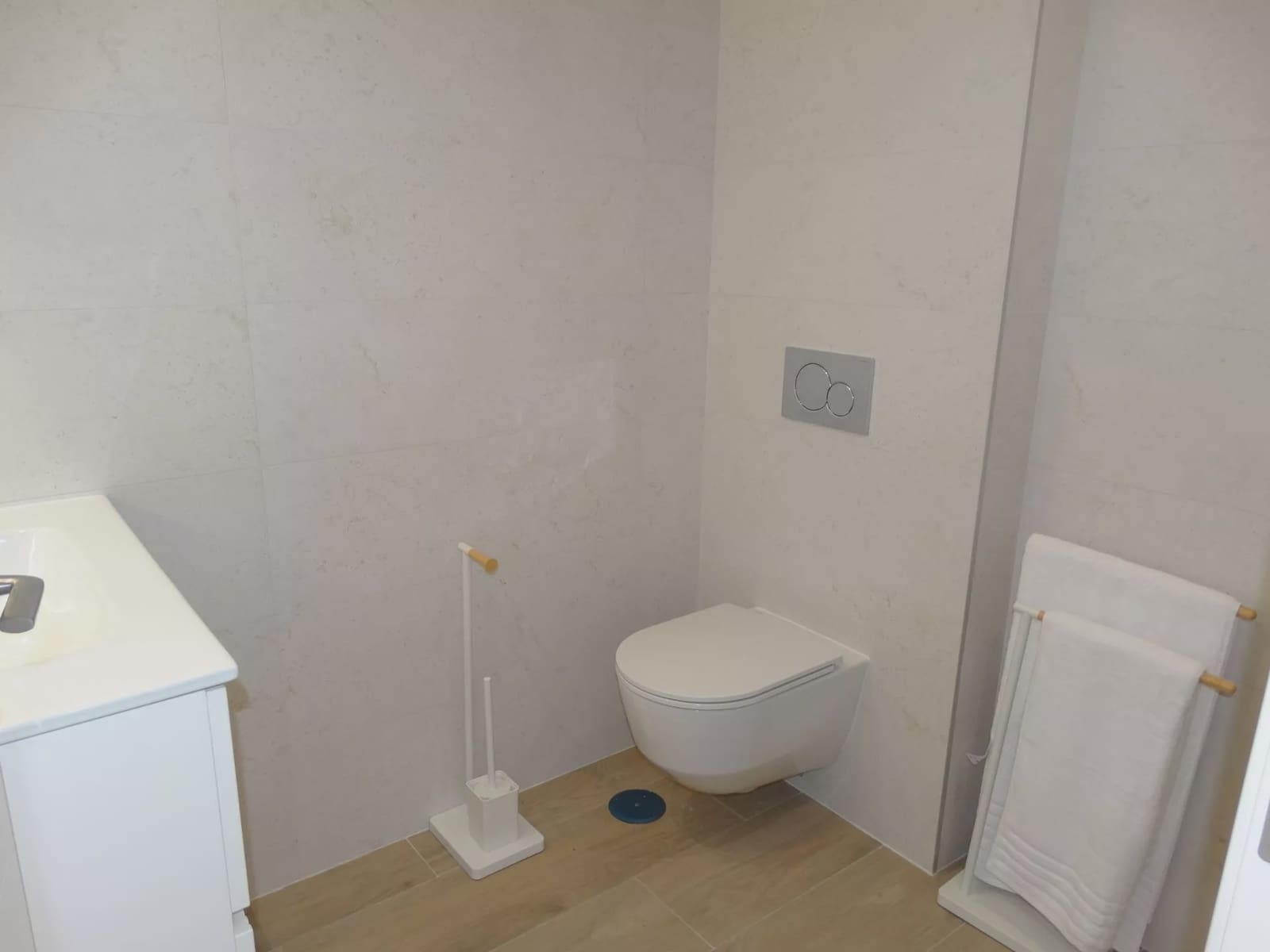 Bungalow de 2 habitaciones en Pilar de la Horadada en venta con piscina garaje - 245.000 € (Ref: 9831113)