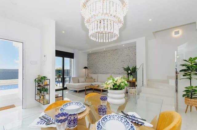 3 soveværelse Semi-Rækkehus til salg i Desamparados - Hurchillo - Torremendo, Orihuela med swimmingpool garage - € 395.000 (Ref: 9866813)