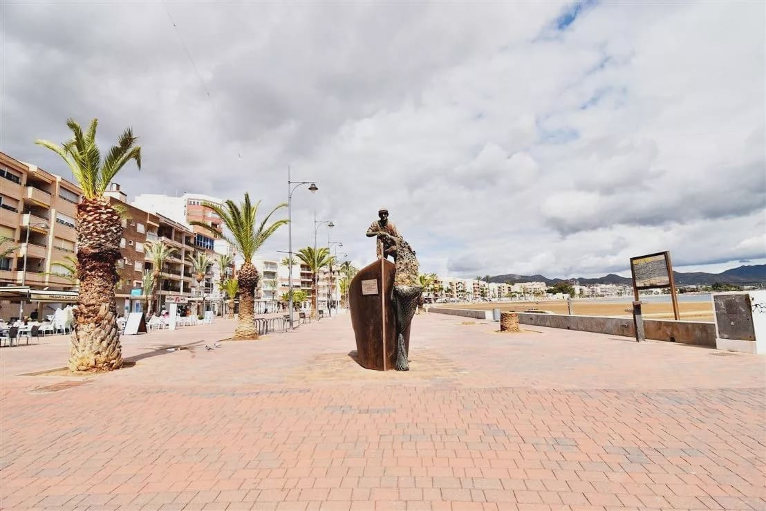 2 bedroom Beach Apartment for sale in Puerto de Mazarron - € 179,900 (Ref: 9888742)