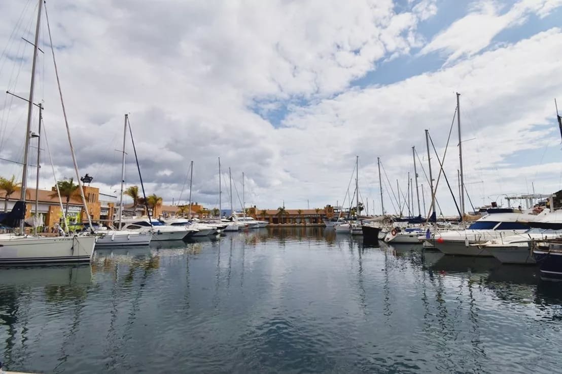 2 bedroom Beach Apartment for sale in Puerto de Mazarron - € 179,900 (Ref: 9888742)
