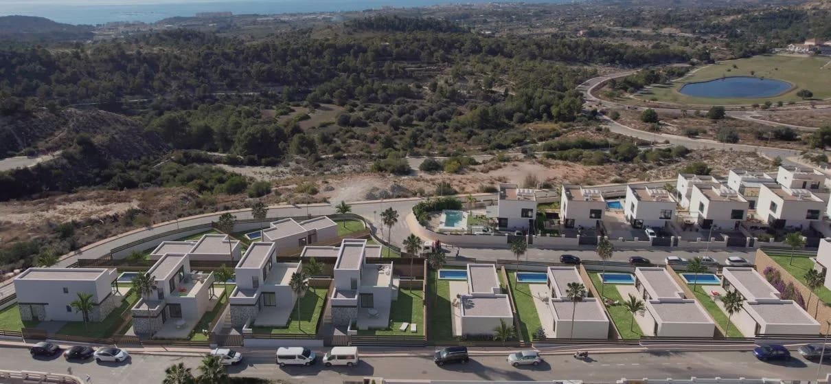 3 bedroom Villa for sale in Finestrat with pool garage - € 735,950 (Ref: 9891937)
