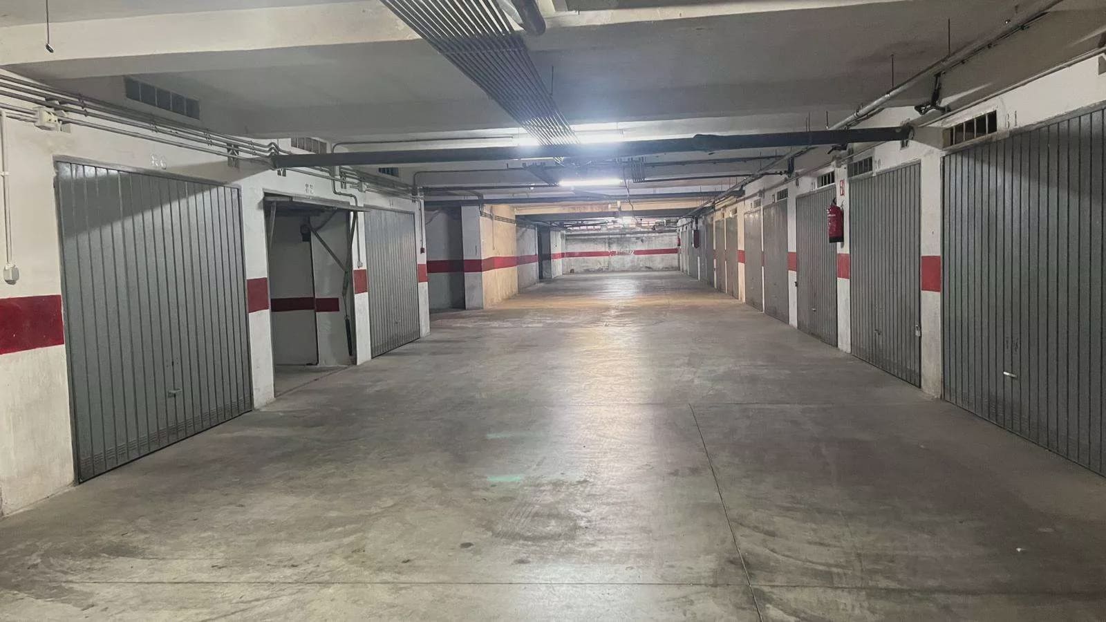 Garage til salg i Torrevieja - € 17.000 (Ref: 9908834)