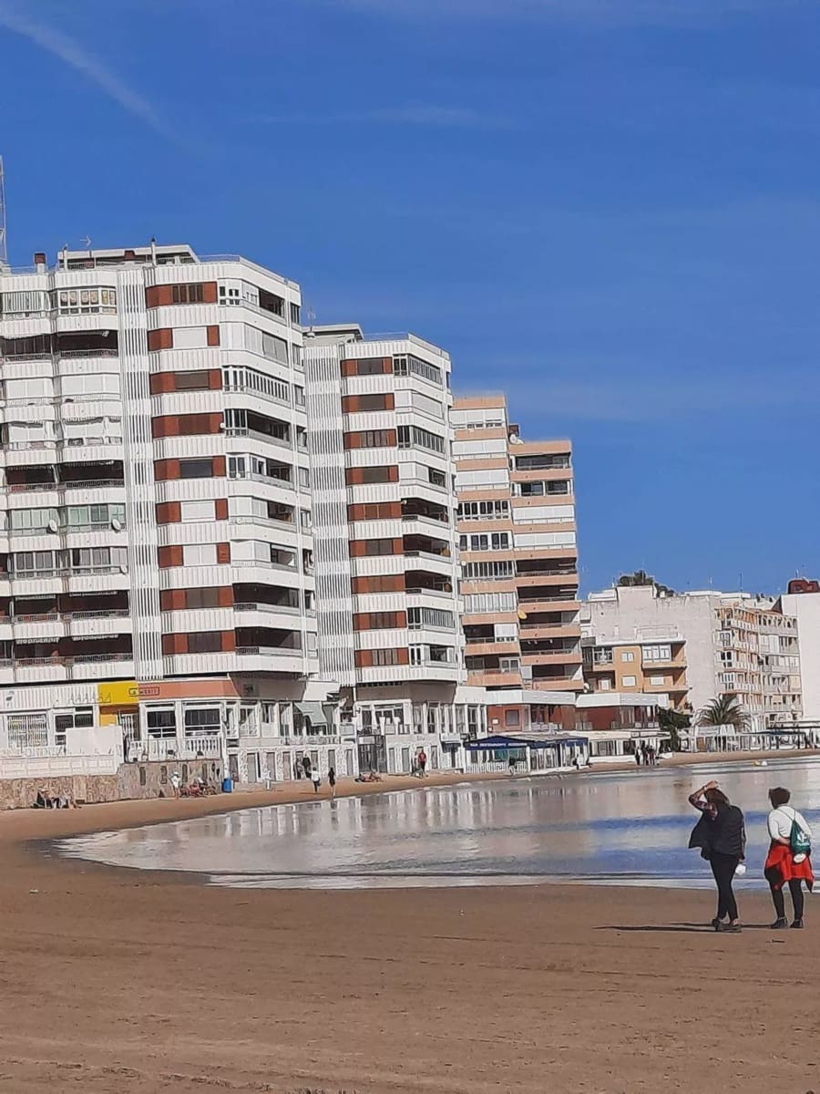 2 camera da letto Appartamento sulla Spiaggia in vendita in Torrevieja - 149.850 € (Rif: 9908848)
