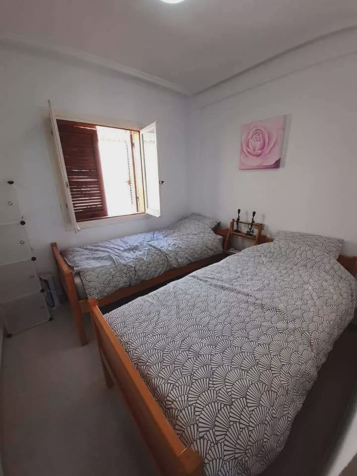 Apartamento Playa de 2 habitaciones en Torrevieja en venta - 149.850 € (Ref: 9908848)