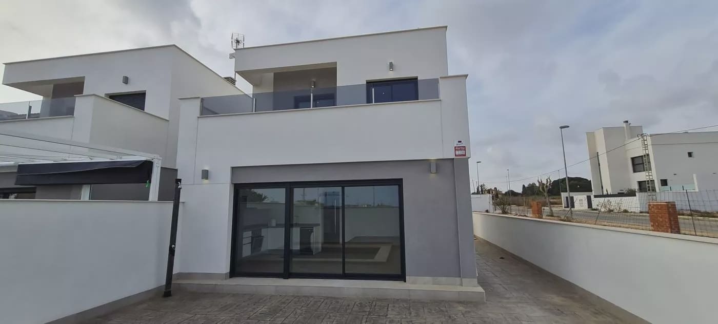 3 bedroom Villa for sale in Orihuela Costa with pool garage - € 539,900 (Ref: 9909373)