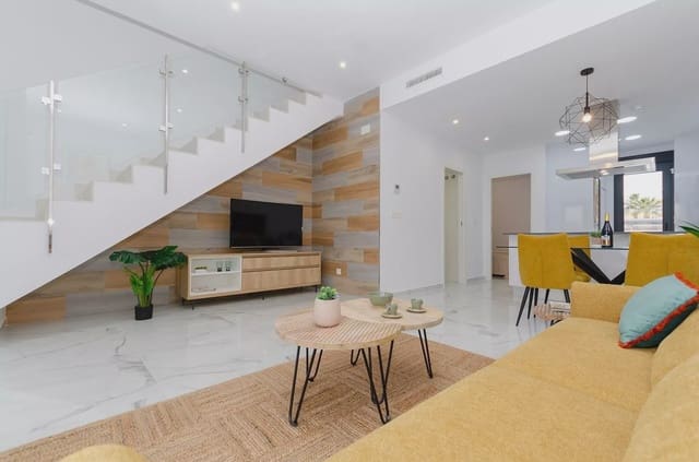 3 soverom Villa til salgs i El Chaparral - La Siesta - La Torreta, Torrevieja med svømmebasseng garasje - € 424 000 (Ref: 9909379)