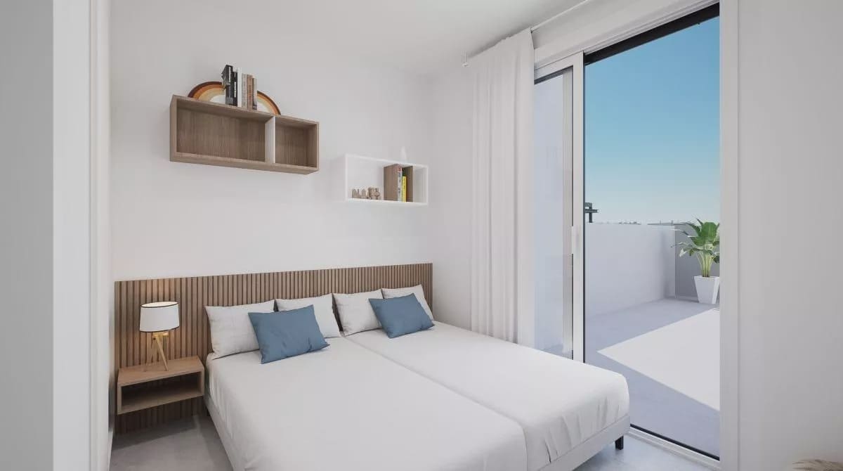 3 bedroom Apartment for sale in Los Narejos with pool - € 449,900 (Ref: 9909381)