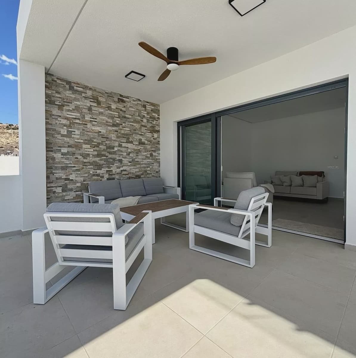 3 soveværelse Villa til salg i Benijofar med swimmingpool - € 589.000 (Ref: 9909398)