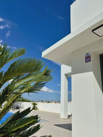 3 soveværelse Villa til salg i Benijófar med swimmingpool - € 589.000 (Ref: 9909398)