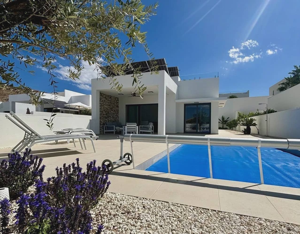 3 soveværelse Villa til salg i Benijofar med swimmingpool - € 589.000 (Ref: 9909398)