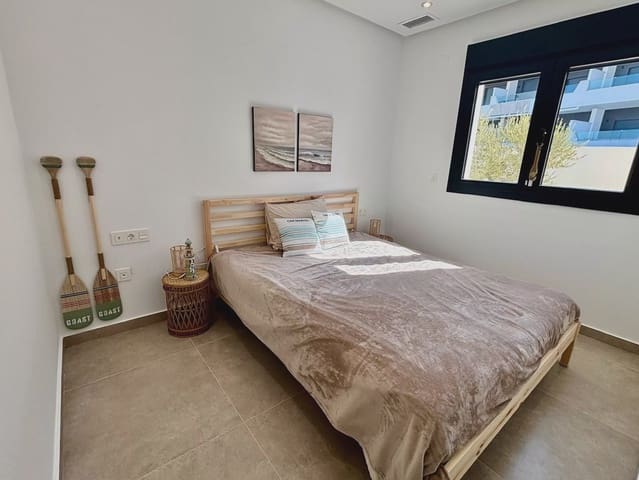 Chalet de 3 habitaciones en Rafal en venta con piscina garaje - 415.000 € (Ref: 9909399)