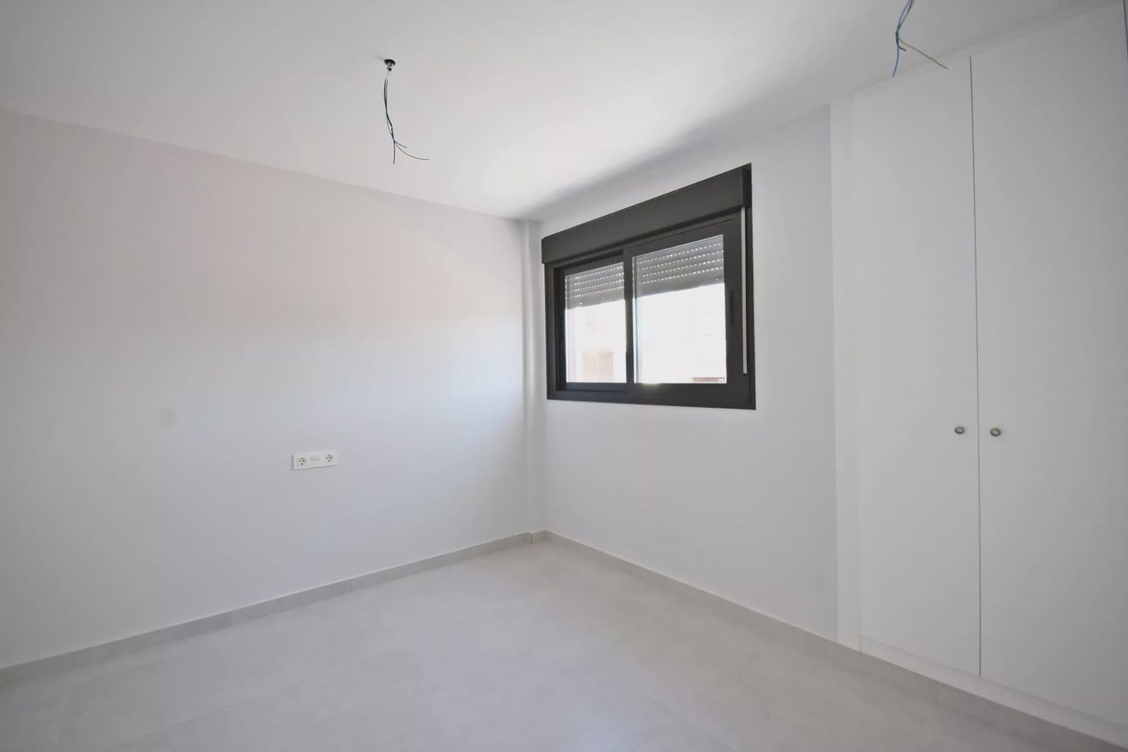 3 soverom Kjedet enebolig til salgs i Alamillo med svømmebasseng garasje - € 298 000 (Ref: 9909416)