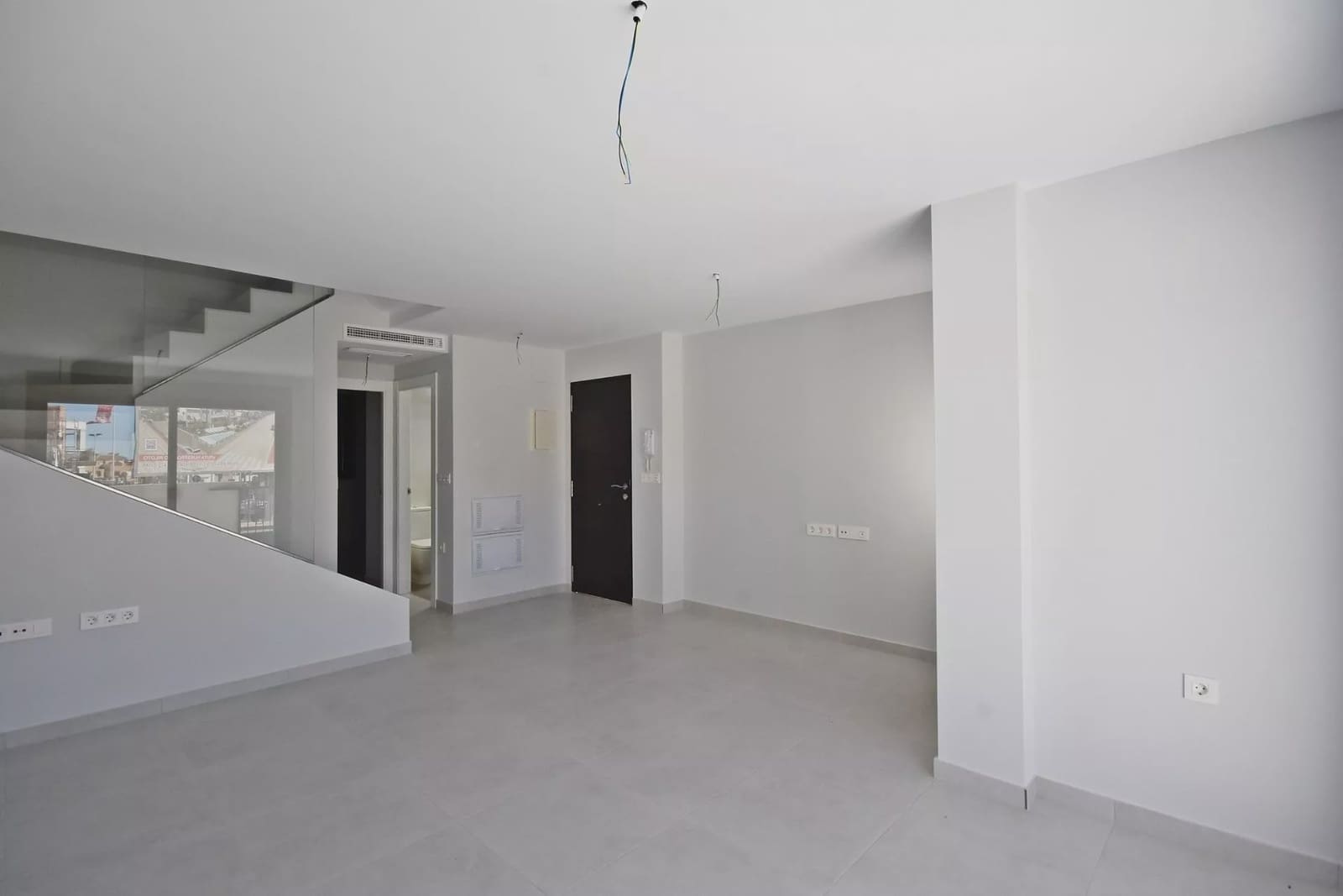 3 soverom Kjedet enebolig til salgs i Alamillo med svømmebasseng garasje - € 298 000 (Ref: 9909416)